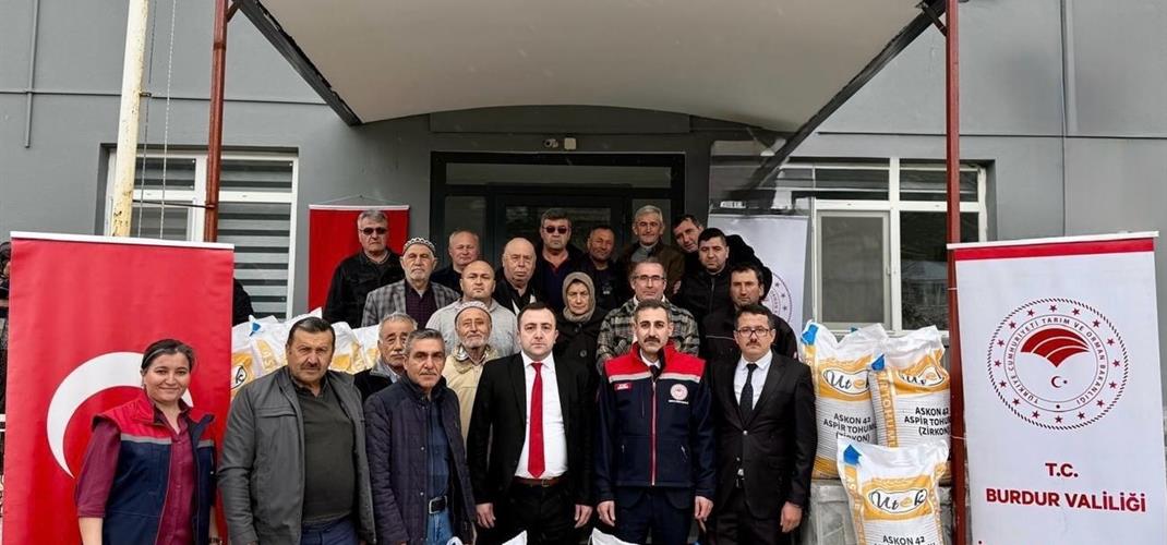 Çeltikçi İlçemizde Aspir Tohumu Dağıtımı Gerçekleştirildi.